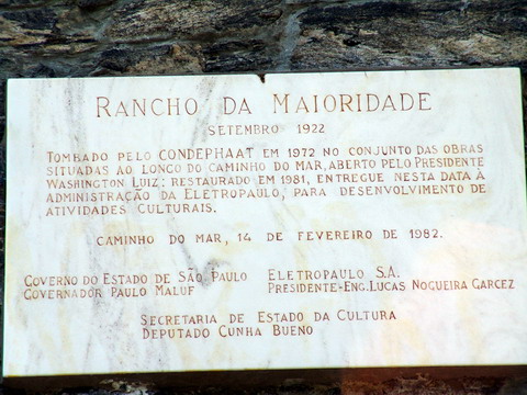 Em 1982 o ento dignssimo e honestssimo Governador Paulo Maluf passou todos os monumentos  Eletropaulo, que por fim os cedeu a fundao que os administra hoje